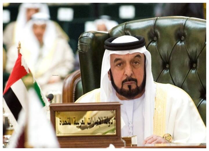 UAE President Sheikh Khalifa dies aged 73  UAE will enter forty days of official mourning starting Friday UAE : यूएईचे अध्यक्ष शेख खलिफा यांचे 73 व्या वर्षी निधन, चार दिवसांचा दुखवटा जाहीर