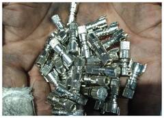 Delhi: IGI एयरपोर्ट पर चीन से तस्करी कर 61.5 किलो सोना किया गया जब्त, वॉल्व में भरकर लाया गया सोना