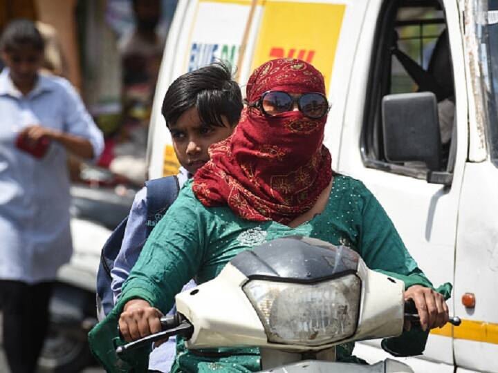Weather Update: Heatwave Returns As Day Temperature Soars To 45 Degrees In Parts Of Delhi Weather Update: Heatwave Returns As Day Temperature Soars To 45 Degrees In Parts Of Delhi