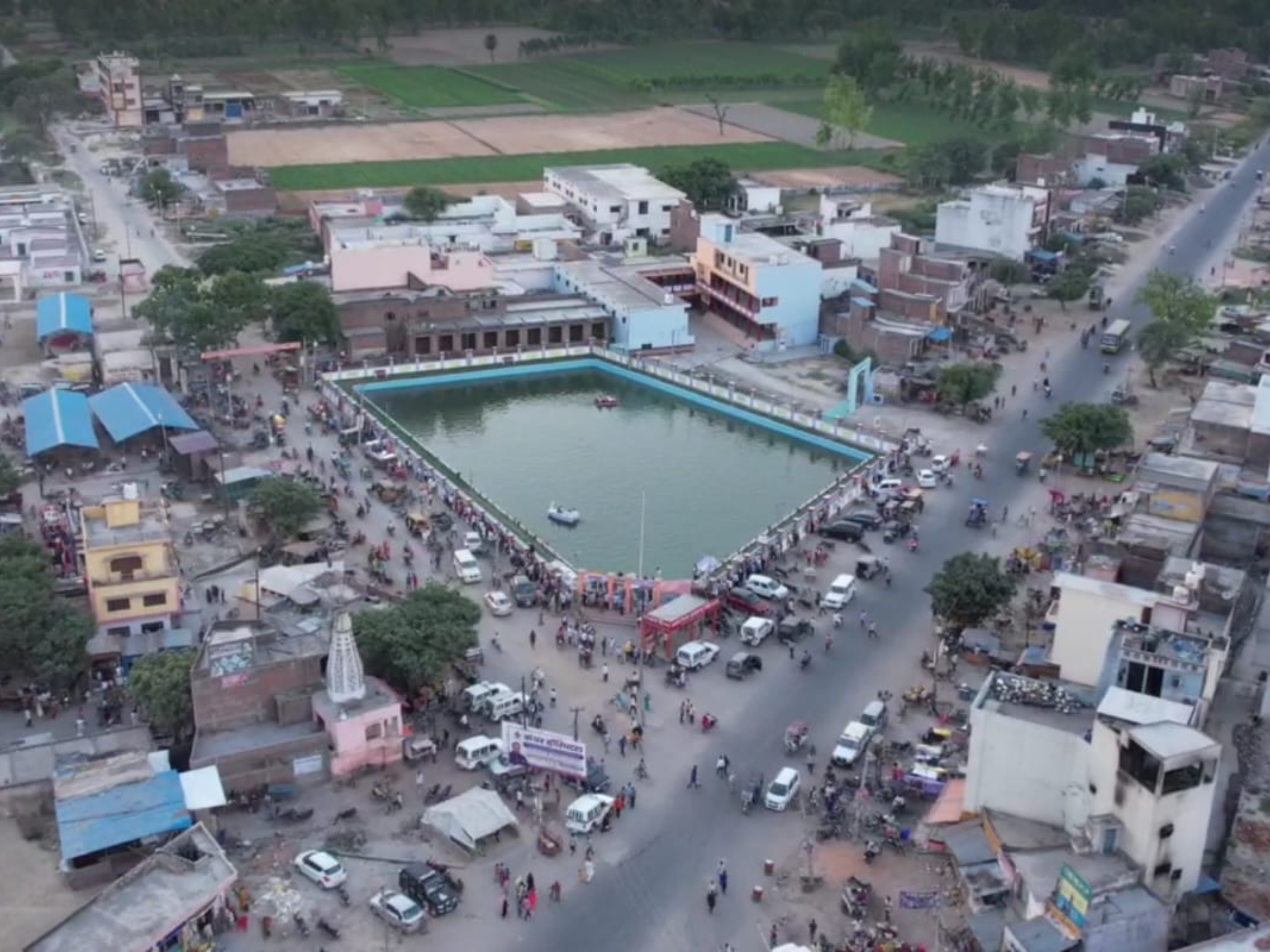 Amrit Sarovar In Rampur:  UP में हुआ देश के पहले अमृत सरोवर का उद्घाटन, केद्रीय मंत्री बोले- PM मोदी का सपना हो रहा साकार