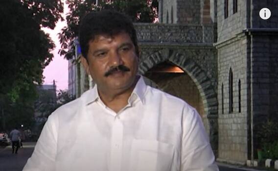 TDP Leader Dhulipalla Narendra:గుంటూరు జిల్లా కలెక్టర్ ను కలిసి ఫిర్యాదు చేసిన ధూళిపాళ్ల|ABP Desam