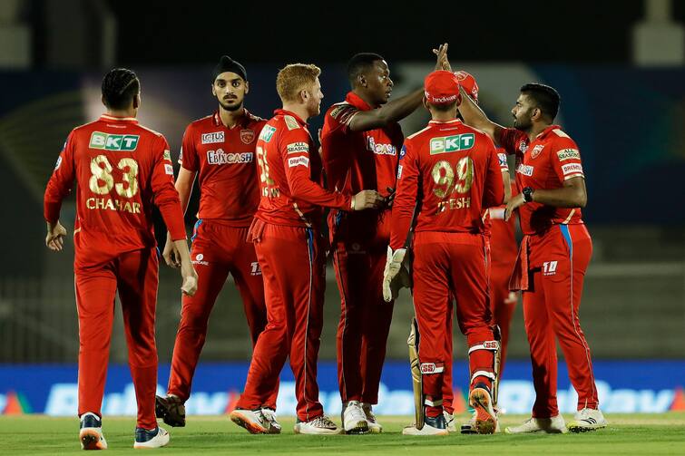 RCBvsPBKS: Punjab kings win the match by 54 runs against royal challengers bangalore RCBvsPBKS: மடமடவென சரிந்த விக்கெட்டுகள்...ஆர்சிபியின் ப்ளே ஆஃப் கனவை தள்ளிவைத்த பஞ்சாப் கிங்ஸ்!