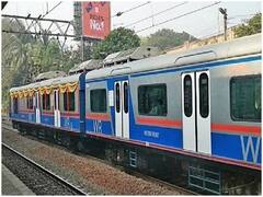 Mumbai Local: मुंबई की लोकल AC ट्रेनों में 50% किराए में कमी के बाद रेलवे ने दी एक और सौगात