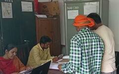 UP News: यूपी में अपात्र राशन कार्ड धारकों को योगी सरकार ने दी 15 मई तक की मोहलत, नहीं हुए सचेत तो होगा ये एक्शन