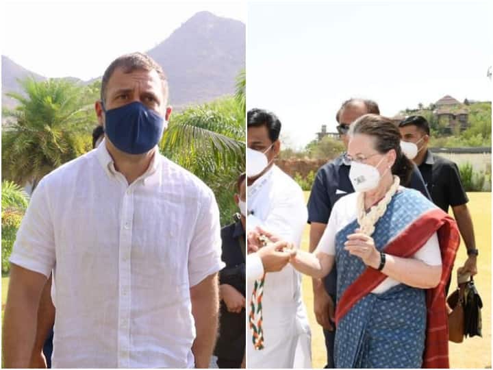 Nav Sankalp Chintan Shivir: 'ఒక పార్టీ, ఒకే టికెట్'పై కాంగ్రెస్ కీలక నిర్ణయం- హాట్హాట్గా 'చింతన్ శివిర్' సమావేశం Congress Chintan Shivir: Party Mulling 'One Family One Ticket' System, Vows of 'Big Change' as Conclave Kicks Off Nav Sankalp Chintan Shivir: 'ఒక పార్టీ, ఒకే టికెట్'పై కాంగ్రెస్ కీలక నిర్ణయం- హాట్హాట్గా 'చింతన్ శివిర్' సమావేశం