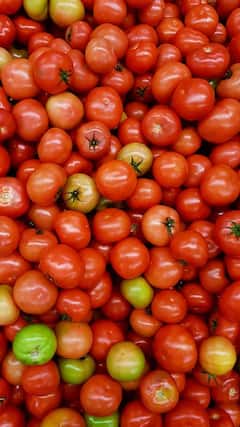 Vitamin C Benefits : 'व्हिटॅमिन सी' मध्ये आहे प्रतिकारशक्ती वाढविण्याची क्षमता, फिट राहण्यासाठी 'या' फळभाज्या खा