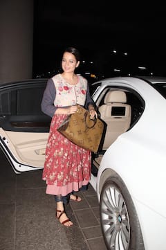 Kangana Ranaut Photos: यूं ही नहीं बॉलीवुड की क्वीन कहलाती हैं कंगना, किसी भी लुक में लगती हैं बेइंतहा खूबसूरत