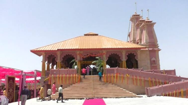 Two more gifts were presented to Kutch and the capital Bhuj by the royal family of Kutch વિશ્વ પ્રવાસનના નકશા પર ચમકતાં કચ્છ અને પાટનગર ભુજને રાજવી પરિવાર દ્વારા વધુ બે ભેટ અર્પણ કરવામાં આવી
