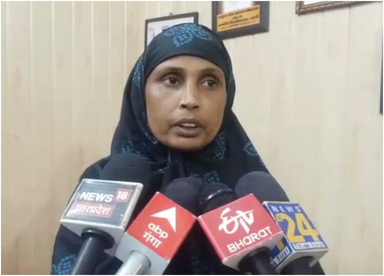 Bareilly a father of 4  given triple talaq to his wife woman lodged complaint in local police station ANN Bareilly News : पत्नी की नौकरी से नाराज पति ने दिया तीन तलाक, पीड़िता ने केंद्रीय मंत्री की बहन से लगाई गुहार