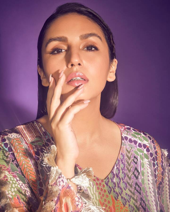 బాలీవుడ్లో సత్తా చాటుకున్న హ్యూమా ఖురేషి నార్త్ లోనూ ఫ్యాన్ ఫాలోయింగ్ పెంచుకుంది. రీసెంట్ గా వచ్చిన అజిత్ 'వాలిమై' మూవీతో సౌత్ ప్రేక్షకులకు మరింత చేరువైంది.