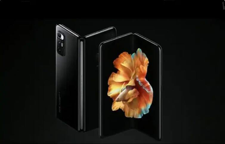 oneplus-tri-foldable-smartphone-launch-date-specification-features-and-more-details Oneplus Foldable smartphone: এক ফোনে তিন ভাঁজ, কবে লঞ্চ হবে ওয়ান প্লাসের এই ফোন
