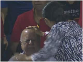 RCB vs PBKS: रजत पाटीदार ने जड़ा 102 मीटर का छक्का, मैच देखने आए बुजुर्ग के सिर पर लगी गेंद