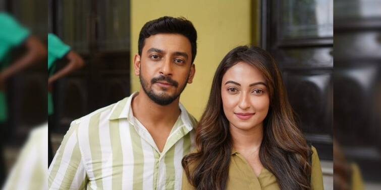 Bonny Sengupta and Ayushi Talukdar character First look of Archir Gallery revealed Bonny-Ayushi First Look: জুটিতে বনি-আয়ুষী, প্রকাশ্যে 'আর্চির গ্যালারি'র প্রথম লুক