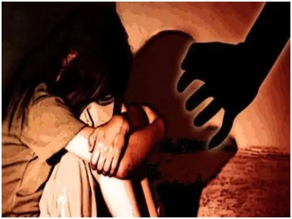 Nagpur Minor Rape : 12 आणि 13 वर्षीय मुलींसोबत लैंगिक छळाच्या दोन वेगवेगळ्या घटना Nagpur Minor Rape : 12 आणि 13 वर्षीय मुलींसोबत लैंगिक छळाच्या दोन वेगवेगळ्या घटना