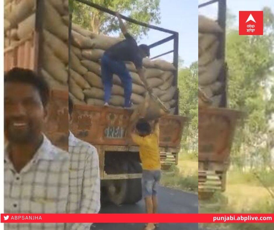 ਖਹਿਰਾ ਨੇ ਐਂਟੀ ਕੁਰੱਪਸ਼ਨ ਹੈਲਪਲਾਈਨ ਨੰਬਰ ’ਤੇ 'ਆਪ' ਲੀਡਰ ਖਿਲਾਫ ਕਣਕ ਚੋਰੀ ਦੀ ਕੀਤੀ ਸ਼ਿਕਾਇਤ, ਵੀਡੀਓ ਸ਼ੇਅਰ ਕਰ ਸੀਐਮ ਭਗਵੰਤ ਮਾਨ ਨੂੰ ਐਕਸ਼ਨ ਲਈ ਵੰਗਾਰਿਆ Khaira complains of wheat theft against AAP leader on anti-corruption helpline number, shares video and challenges CM Bhagwant Mann for action ਖਹਿਰਾ ਨੇ ਐਂਟੀ ਕੁਰੱਪਸ਼ਨ ਹੈਲਪਲਾਈਨ ਨੰਬਰ ’ਤੇ 'ਆਪ' ਲੀਡਰ ਖਿਲਾਫ ਕਣਕ ਚੋਰੀ ਦੀ ਕੀਤੀ ਸ਼ਿਕਾਇਤ, ਵੀਡੀਓ ਸ਼ੇਅਰ ਕਰ ਸੀਐਮ ਭਗਵੰਤ ਮਾਨ ਨੂੰ ਐਕਸ਼ਨ ਲਈ ਵੰਗਾਰਿਆ