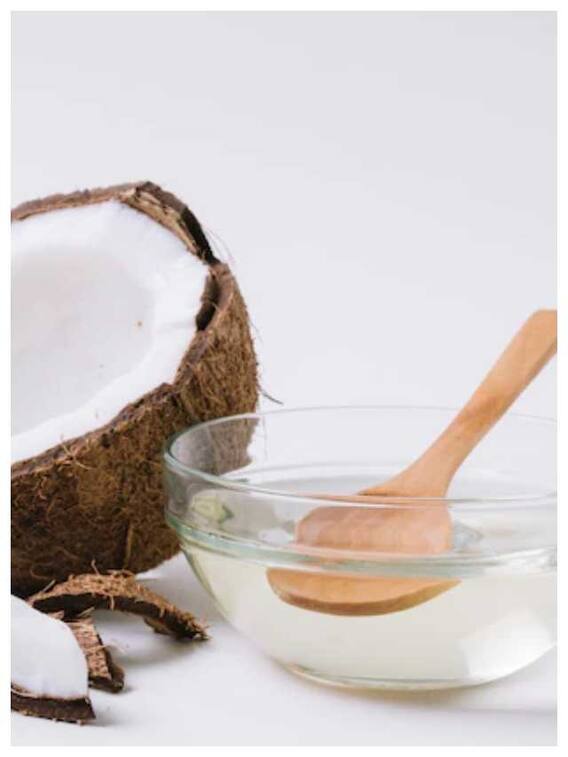 ऑयल पुलिंग के 10 बेमिसाल फायदे