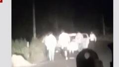 Greater Noida: दबंगों ने लाठी-डंडो से की युवक की पिटाई, मोबाइल में कैद हुई पिटाई की तस्वीरें