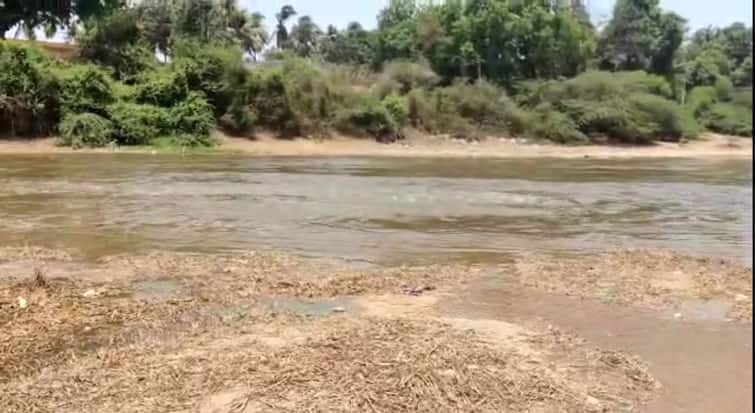 Water was released for farmers from the Singoda dam at Gir Somnath ગુજરાતની આ નદીમાં ભર ઉનાળે પૂર આવતા લોકો જોવા ઉમટ્યાં