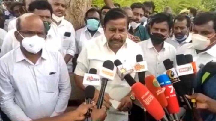 Chief Minister orders suspension of Karunanidhi's municipal resolution on Thiruvarur South Road திருவாரூர் தெற்குரத வீதிக்கு கருணாநிதி பெயர் வைக்கும் முடிவு நிறுத்தம்: அமைச்சர் நேரு