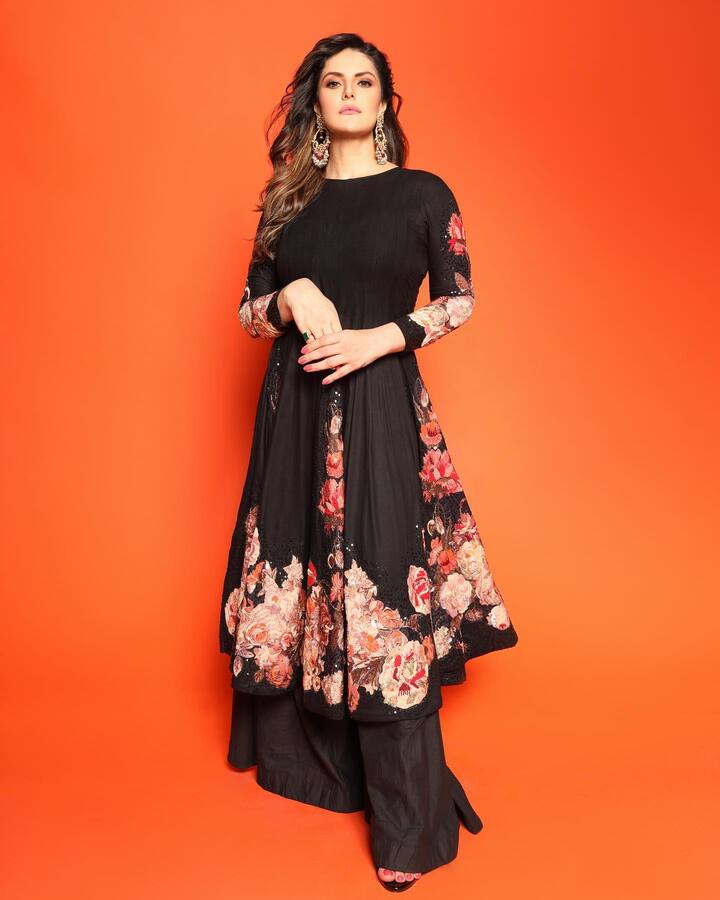 फिल्मी जगत में सलमान खान की फिल्म वीर से डेब्यू करने वाली एक्ट्रेस जरीन खान की एंट्री तो धमाकेदार रही लेकिन जिस नाम और शोहरत की जरीन खान ने ख्वाहिश जताई थी वह उन्हें नसीब ना हो सकी.