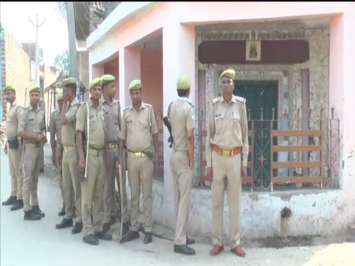 Moradabad: मेडिकल स्टोर के संचालक से युवक का हुआ विवाद, दोनों पक्षों में जमकर चले लाठी-डंडे, जानें- पूरा मामला Moradabad Documents related to medical science Moradabad: मेडिकल स्टोर के संचालक से युवक का हुआ विवाद, दोनों पक्षों में जमकर चले लाठी-डंडे, जानें- पूरा मामला