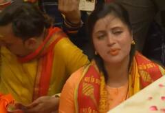 दिल्ली: कनॉट प्लेस में Navneet Rana ने किया Hanuman Chalisa का पाठ, कहा- हम किसी के रिमोट कंट्रोल से नहीं चलते