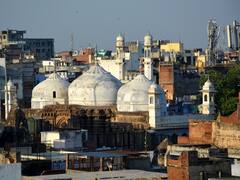 Gyanvapi Masjid Survey: वाराणसी की Gyanvapi Masjid में सर्वे के बाद अदा की गई नमाज, जानिए- कैसा रहा शहर का माहौल