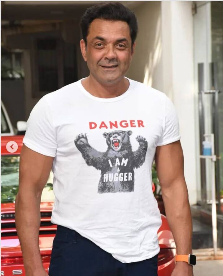 बॉबी ने अपनी एंट्री के साथ डेंजर की घंटी बजा दी है .