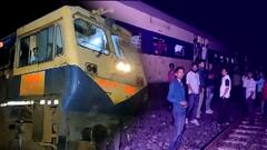 Birbhum: বীরভূমের প্রবল বৃষ্টি, রেল লাইনে গাছ পড়ে ট্রেন চলাচল ব্যাহত।Bangla News