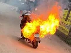 EV Fire Accidents Reason: ఎలక్ట్రిక్ వాహనాలు కాలిపోతుంది అందుకే - ఆ ఒక్క సమస్య సెట్ అయితే చాలు - నీతి ఆయోగ్ సభ్యుడు ఏమన్నారంటే?
