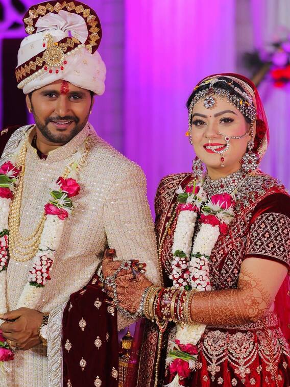 भोजपुरी एक्ट्रेस निधि झा की वेडिंग एलबम