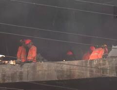 Delhi Fire: कमर्शियल बिल्डिंग में लगी भीषण आग में सबकुछ जलकर हुआ खाक, 27 जिंदगी भी हुई स्वाहा, रौंगटे खड़े कर देंगी तस्वीरें