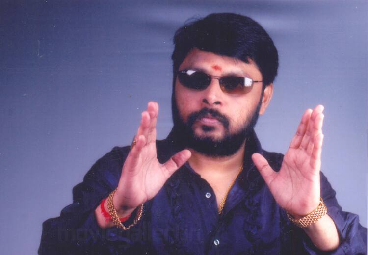 `வானத்தைப் போல’ படம் பார்த்துவிட்டு நள்ளிரவில் அழைத்த கருணாநிதி.. நினைவு பகிரும் இயக்குநர் விக்ரமன்! Director Vikraman shares his memoir with Karunanidhi `வானத்தைப் போல’ படம் பார்த்துவிட்டு நள்ளிரவில் அழைத்த கருணாநிதி.. நினைவு பகிரும் இயக்குநர் விக்ரமன்!