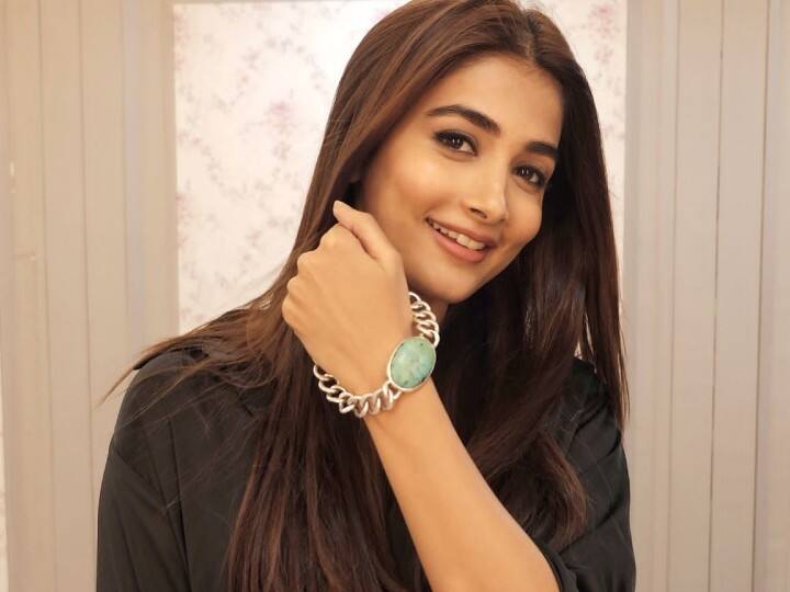 Pooja Hegde Begins Shooting For 'Kabhi Eid Kabhi Diwali' With Salman Khan's Lucky Charm Pooja Hegde Begins Shooting For 'Kabhi Eid Kabhi Diwali' With Salman Khan's Lucky Charm