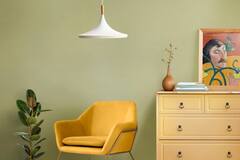 Room Decor Tips: घर की सजावट के लिए खरीद रहें हैं एंटिक पीस, तो इन बातों का जरूर रखें ध्यान