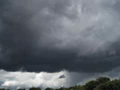 Chhattisgarh Weather Forcast: छत्तीसगढ़ में मौसम का मिजाज बदला, इन 19 जिलों में आंधी तूफान की चेतावनी