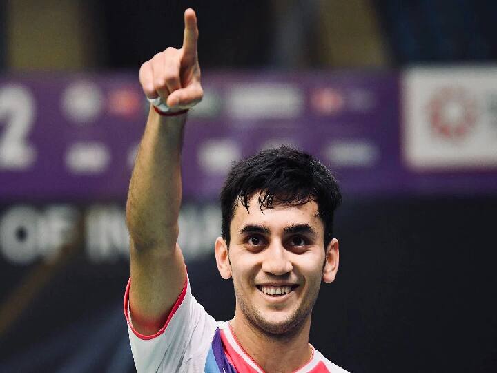 Lakshya Sen wins Thomas cup mens single Lakshya Sen beat Indonesia AS Ginting 8-21, 21-17, 21-16 finals Lakshya Sen Wins: தாமஸ் கோப்பை இறுதிப் போட்டி: ஒலிம்பிக்கில் வெண்கலம் வென்ற வீரரை வீழ்த்தி லக்‌ஷ்யா சென் அசத்தல் !