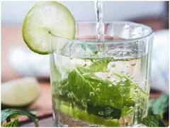 Health Tips: गर्मियों में पिएं पुदीना वाटर, पेट रहेगा एकदम फिट, जानिए कैसे बनाएं