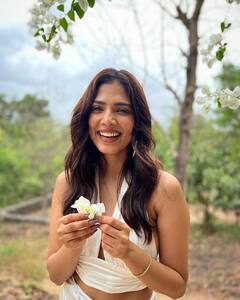 Malavika Mohanan: మాళవిక మోహనన్ గ్లామరస్ ఫొటోలు 