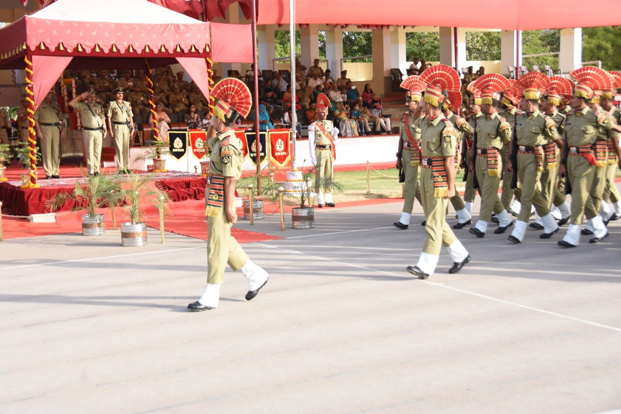 Jodhpur: बीएसएफ के बेड़े में शामिल हुए 193 जवानों ने ली देश सेवा की शपथ, करतब देख आंखों पर नहीं हो रहा था यकीन