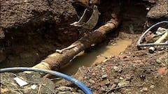 Barabazar: বড়বাজার এলাকায় রাস্তা বসে বিপত্তি, ব্যস্ত রাস্তায় বিঘ্নিত যান চলাচলে ।Bangla News