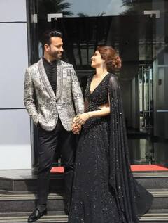 Couple Goals: Ankita- Vicky ਦੀ ਕੈਮਿਸਟ੍ਰੀ ਦੇ ਦੀਵਾਨੇ ਹੋਏ ਚਾਹੁਣ ਵਾਲੇ ਪੈਪਰਾਜੀ ਬੋਲੇ 'ਜੀਜੂ' ਸ਼ਰਮਾ ਗਏ