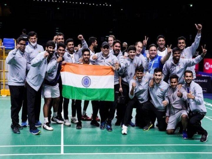 तब्बल 73 वर्षानंतर थॉमस कपच्या (Thomas Cup) अंतिम सामन्यात पोहोचलेल्या भारताने इंडोनेशियाला मात देत चषकावर नाव कोरलं आहे.