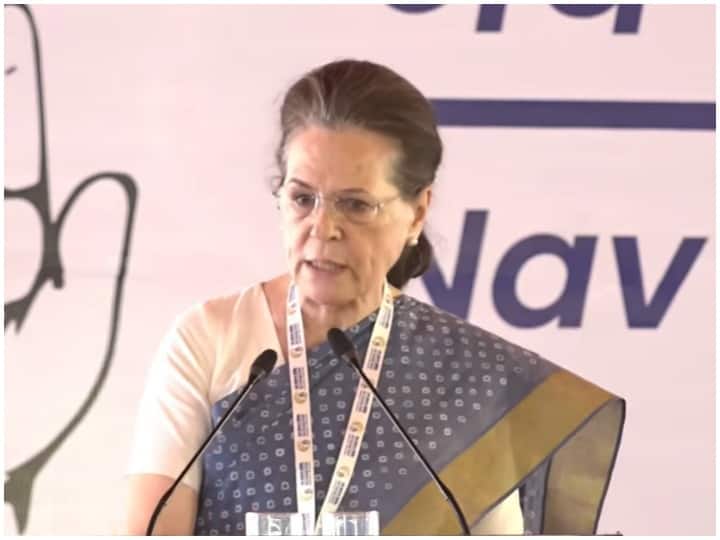 Sonia Gandhi in Chintan Shivir: चिंतन शिविर में बोलीं सोनिया गांधी - 2 अक्टूबर से देशभर में होगी 'भारत जोड़ो यात्रा' की शुरुआत
