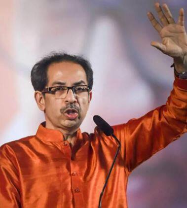 उद्धव  ठाकरेंनी देवेंद्र फडणवीस आणि भाजपवर टीका केली होती