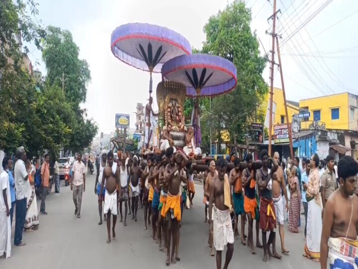 நான்காவது நாட்களாக விழாக்கோலத்தில் காஞ்சிபுரம்..! வரதரின் இன்றைய உற்சவம் என்ன தெரியுமா ?