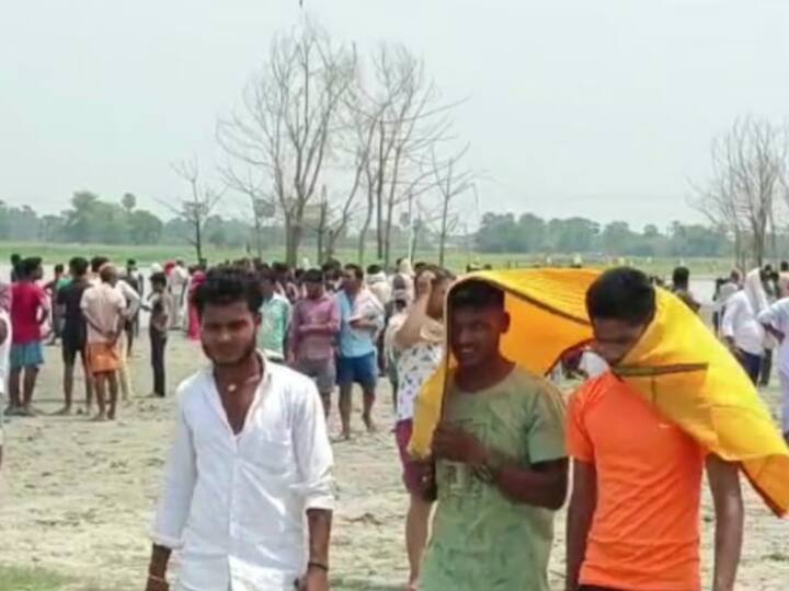 Samastipur News: दो दिन से लापता 2 बच्चों का चौर के पानी में तैरता हुआ मिला शव, परिजनों में मचा कोहराम Samastipur News: Dead bodies of two children missing for two days were found in chaur water in Samastipur on Monday morning ann Samastipur News: दो दिन से लापता 2 बच्चों का चौर के पानी में तैरता हुआ मिला शव, परिजनों में मचा कोहराम