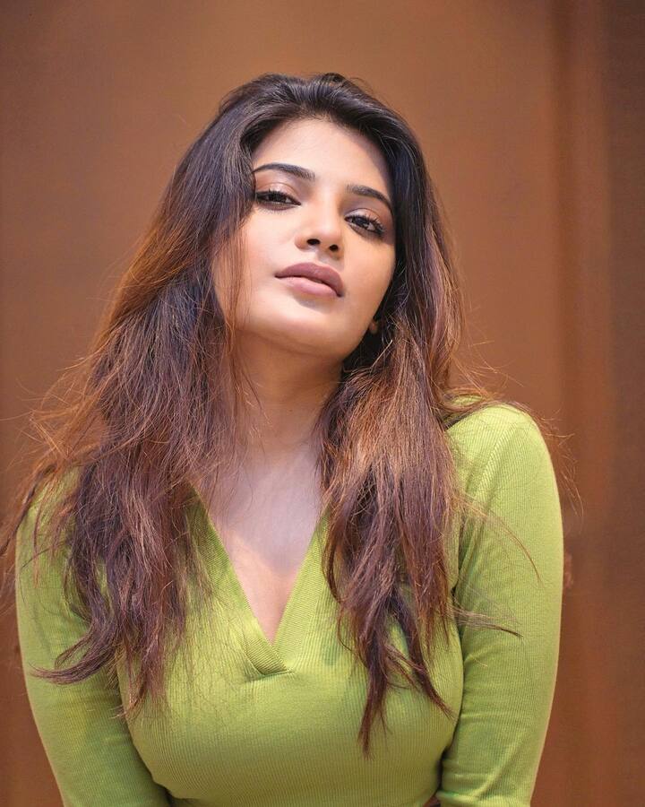 என்றென்றும் துரத்தி வருவேன் பெண்ணே உன்னை தான்