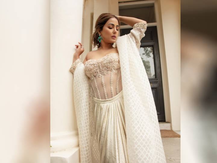'ये रिश्ता क्या कहलाता है' मधून घरोघरी पोहोचलेल्या हिना खानने अनेक टीव्ही शो, रिअॅलिटी शो, म्युझिक व्हिडीओ आणि बॉलिवूड चित्रपटांमध्येही काम केले आहे. (Photo : @ realhinakhan/IG)