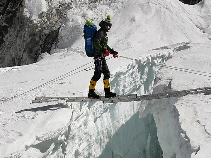 British Mountaineer Kenton Cool Becomes First Foreigner To Scale World ...